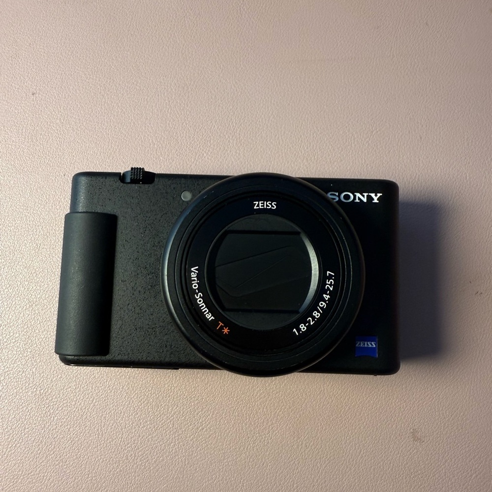 Sony ZV-1 *GENTLY USED* with 3 add’l batteries!